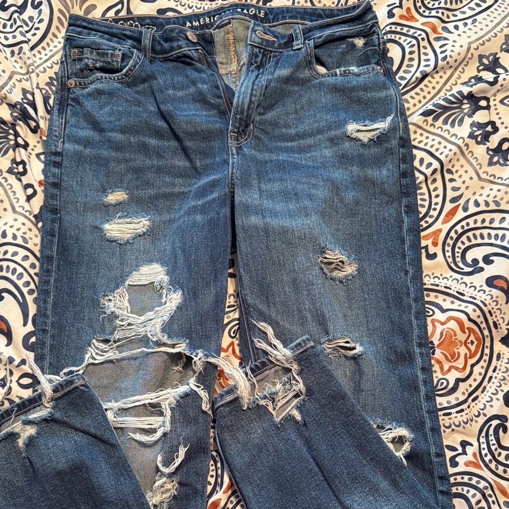American eagle mom jeans size 8